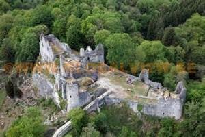Ruines du château de Montaigle